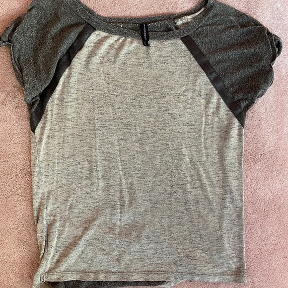 YUNI t-shirt - Picture 1 of 1